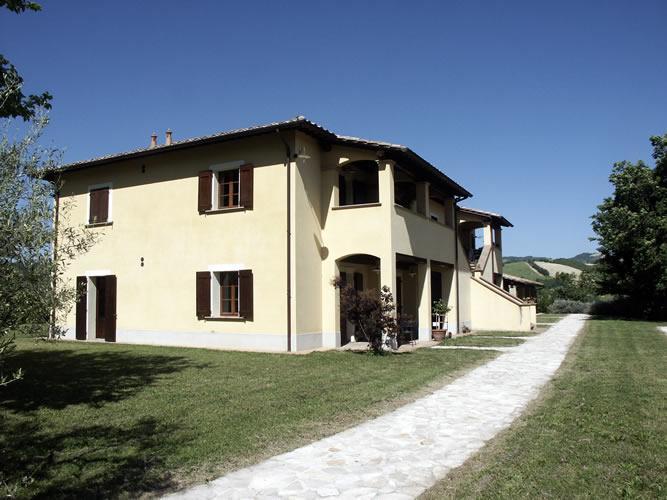 Agriturismo Castagna Alta Valfabbrica Luaran gambar