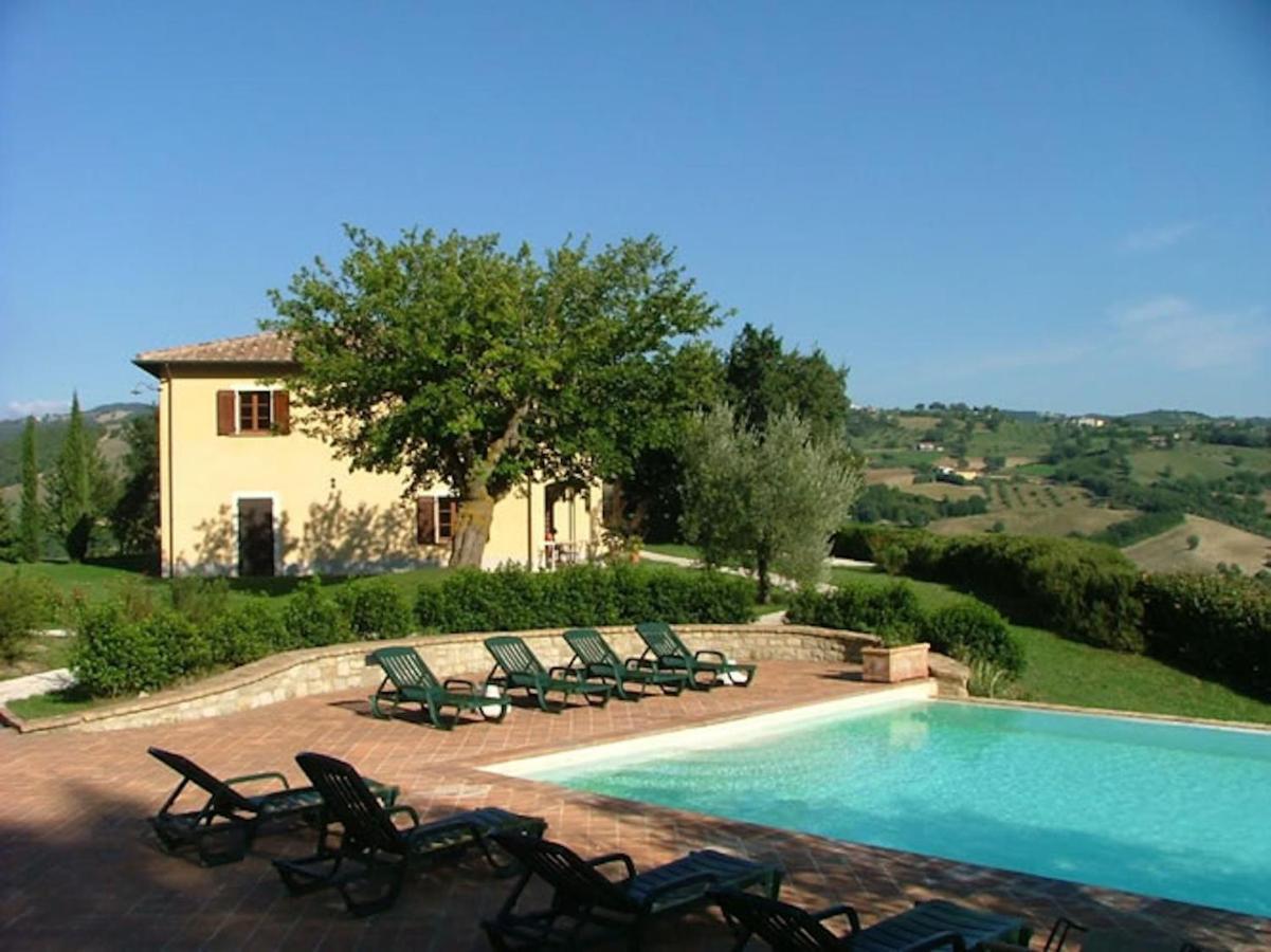 Agriturismo Castagna Alta Valfabbrica Luaran gambar