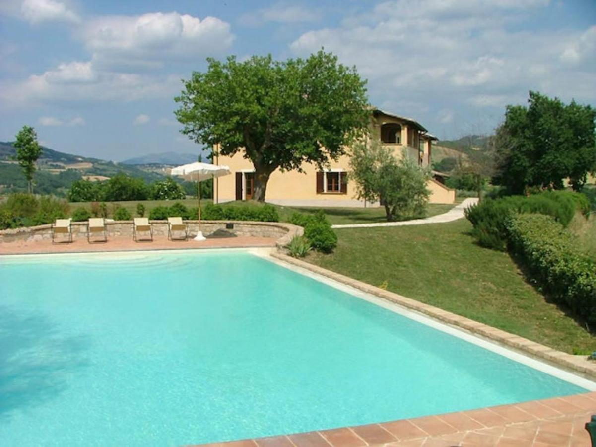 Agriturismo Castagna Alta Valfabbrica Luaran gambar